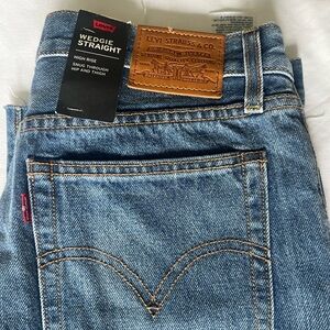 Levi’s wedgie straight jeans